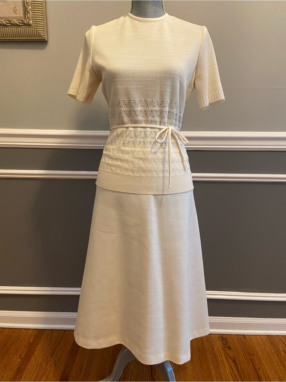 Vintage Ivory Knit Dress Women’s Size 4 Union Made USA 1960’s Short Sleeve